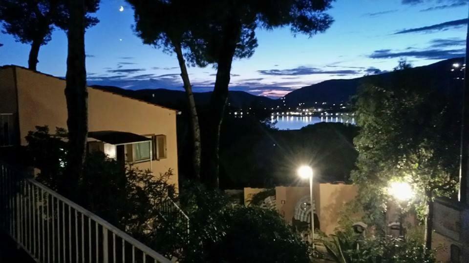Vacanzamaredue 2 Residence Marina di Campo Exterior photo